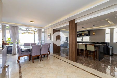 14_photo/94dce699db.01e58fe0f594459a-ATLAS-587ee4a9-7f5c-475e-a940-8a1aba37330e.jpg de casa à venda com 4 quartos, 468m² em Ahú, Curitiba