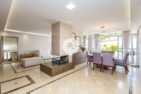 7_photo/94dce699db.01e58fe0f594459a-ATLAS-8d1f9dea-0dcb-4f1c-bc10-65977dfc2380.jpg de casa à venda com 4 quartos, 468m² em Ahú, Curitiba