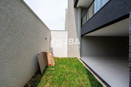 4_photo/94dce699eb.08f922be3a726ba4-ATLAS-cb29663c-a735-416f-99a4-53f6cf8d49ef.jpg de casa à venda com 0 quarto, 194m² em Ahú, Curitiba