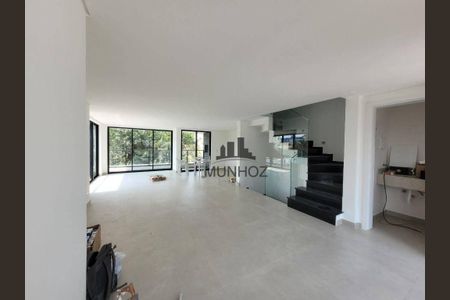 16_photo/94dce699eb.2ba695757e42d463-ATLAS-e0bd7735-4da3-4bbf-890d-046e4e82a18f.jpg de casa à venda com 3 quartos, 194m² em Ahú, Curitiba