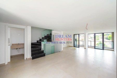 2_photo/94dce699eb.909e1e7e38d6a636-ATLAS-2a296428-fa15-48a9-b995-cfa86dcd058b.jpg de casa à venda com 3 quartos, 195m² em Ahú, Curitiba