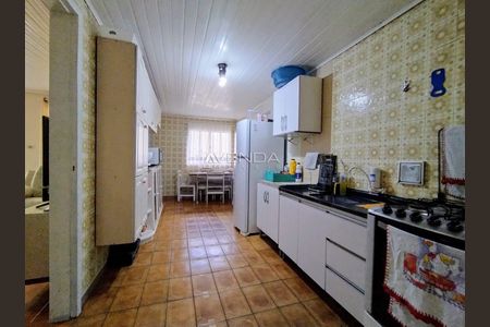 17_photo/94dce699f7.970dbbdf4e9b98b2-ATLAS-bc63e477-277b-498c-aea7-6e124927d5b3.jpg de casa à venda com 3 quartos, 144m² em Ahú, Curitiba