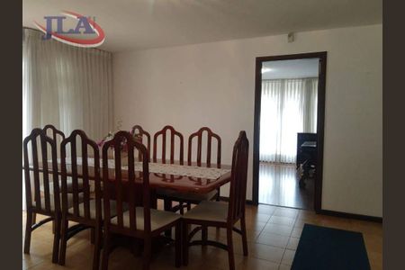 6_photo/94dce69a6d.54b8780a509023fd-ATLAS-538bd5d0-908d-4c01-9731-3bd0f8dc2c74.jpg de casa à venda com 4 quartos, 256m² em Ahú, Curitiba