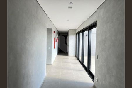 8_photo/94dce69b2b.2bd6c31d73845aaa-ATLAS-6604e8ee-c250-47e9-a6e6-ff9e5f17b5c2.jpg de kitnet/studio à venda com 1 quarto, 27m² em Boa Vista, Curitiba