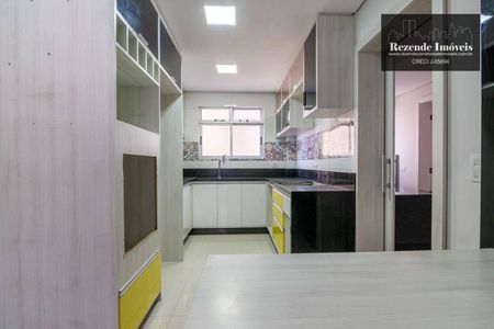 6_photo/94dce69b4f.1982c125da6d8c8c-ATLAS-6dbbd49a-8896-4818-b314-ccd7246b8331.jpg de apartamento à venda com 3 quartos, 123m² em Cabral, Curitiba