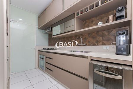 8_photo/94dce69b61.a66aff856a66c833-ATLAS-b1c5decf-8450-451f-893b-6f13246d4792.jpg de apartamento à venda com 3 quartos, 169m² em Cabral, Curitiba