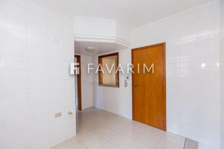 7_photo/94dce69b83.eaf7365a82a9ea42-ATLAS-f73d2a64-c55a-4ffe-ad23-73a625342abb.jpg de apartamento à venda com 3 quartos, 115m² em Cabral, Curitiba