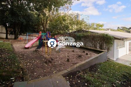 5_photo/94dce69b8d.a3c036d76ca41298-ATLAS-a0451586-85b5-4a1e-b986-03e5f48f566b.jpg de apartamento à venda com 3 quartos, 61m² em Cabral, Curitiba