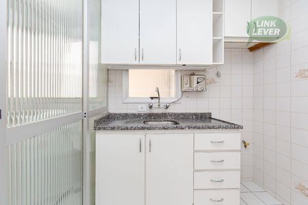 33_photo/94dce69b8d.a5a28beacf913ade-ATLAS-0aad1f04-764e-496d-b81b-ec8d8478a6b3.jpg de apartamento à venda com 3 quartos, 61m² em Cabral, Curitiba