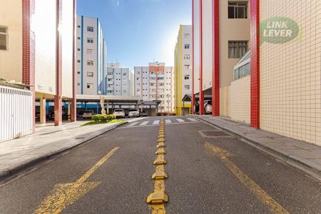 50_photo/94dce69b8d.a5a28beacf913ade-ATLAS-b2534e41-3d54-4dd8-8844-35028d5f3e57.jpg de apartamento à venda com 3 quartos, 61m² em Cabral, Curitiba