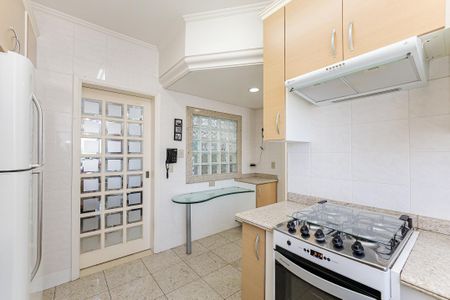 12_photo/94dce69b8f.0f81dd1a9a4f6ffb-ATLAS-850f76da-97cc-4341-b044-b19934c5096d.jpg de apartamento à venda com 3 quartos, 123m² em Cabral, Curitiba