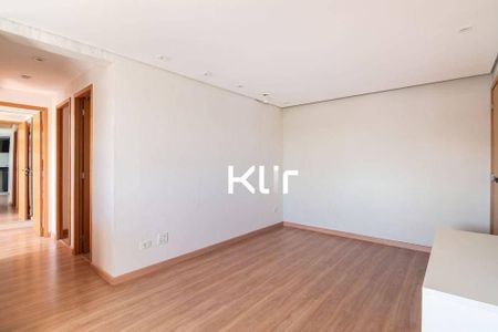 6_photo/94dce69b8f.2f15d505e37c7ac5-ATLAS-0f5eb35e-e65b-41c5-8f46-b9d1b30382dd.jpg de apartamento à venda com 3 quartos, 74m² em Cabral, Curitiba