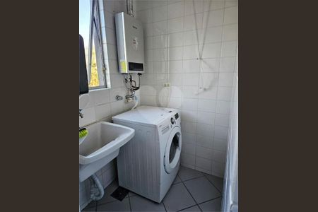 6_photo/94dce69ca5.2d4de8c0d5c905e7-ATLAS-5764db1e-eee7-4728-a1a1-b24f394b93d2.jpg de apartamento à venda com 2 quartos, 72m² em Cabral, Curitiba