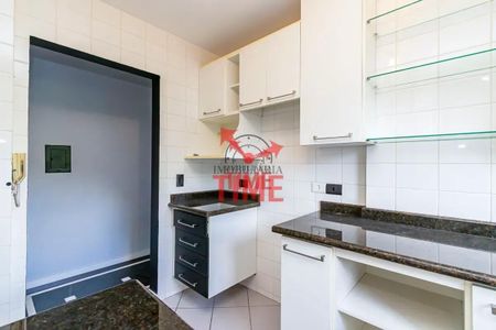 8_photo/94dce69ca5.7c70c3e4304bf369-ATLAS-a76663cf-5a7a-4185-832d-937e3c1bc6fc.jpg de apartamento para alugar com 3 quartos, 72m² em Cabral, Curitiba