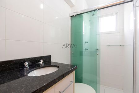 2_photo/94dce69caf.43be592c99233c44-ATLAS-062d8e87-e84b-4ed1-befa-ca19025b1a5c.jpg de apartamento à venda com 3 quartos, 75m² em Cabral, Curitiba