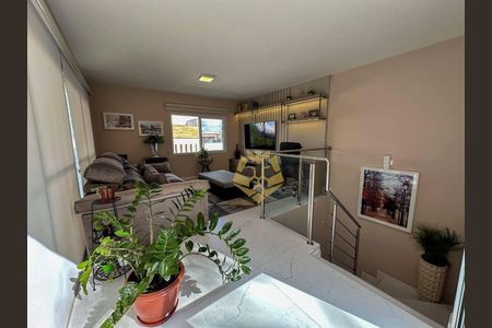 9_photo/94dce69d91.e3d76228506e9084-ATLAS-3dea63d1-4bb5-4ac7-94ac-3d31bde8c2b6.jpg de casa à venda com 3 quartos, 215m² em Juvevê, Curitiba
