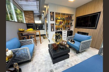 9_photo/94dce69d91.e3d76228506e9084-ATLAS-ccb1b6ce-7870-429e-bba9-e4853bbb1064.jpg de casa à venda com 3 quartos, 215m² em Juvevê, Curitiba