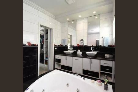 32_photo/94dce69e17.4b1992a7ab35c141-ATLAS-4c71e413-4e91-4b9e-bcf0-b2ce410879da.jpg de casa para alugar com 4 quartos, 311m² em Ahú, Curitiba