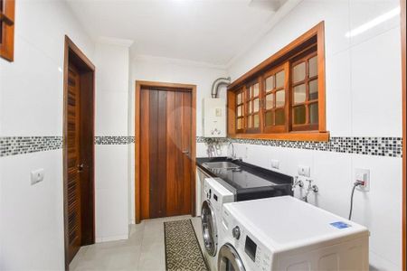 19_photo/94dce69eb9.93b8fa184532727f-ATLAS-59bfb4fb-ada2-470f-8f39-a7947bac44a3.jpg de casa à venda com 5 quartos, 379m² em Ahú, Curitiba