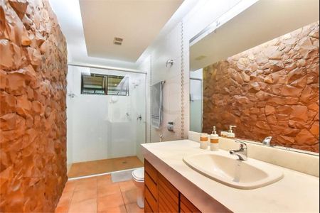 26_photo/94dce69eb9.93b8fa184532727f-ATLAS-8f8510f7-0845-4e03-8f0d-0ca4af321956.jpg de casa à venda com 5 quartos, 379m² em Ahú, Curitiba