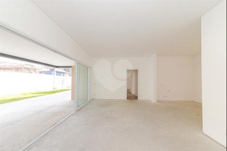 4_photo/94dce69ebd.96e81d73ac213d8c-ATLAS-d7940a1d-e860-4f97-8289-9feadd1f0cc2.jpg de apartamento à venda com 3 quartos, 202m² em Ahú, Curitiba