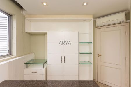 4_photo/94dce69f11.8852d6b3eafb4fa9-ATLAS-1643e62b-ee82-409a-97af-e69bd68fb7d6.jpg de apartamento à venda com 3 quartos, 217m² em Ahú, Curitiba