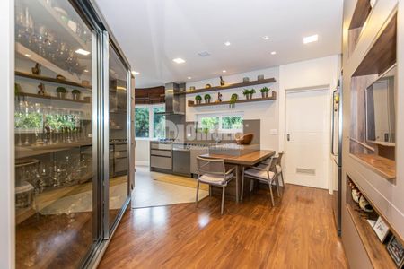 15_photo/94dce69f3b.0247217a0d0cd640-ATLAS-d9ed9031-ca20-43b3-a0b4-dc0e861fa36a.jpg de apartamento à venda com 3 quartos, 168m² em Ahú, Curitiba