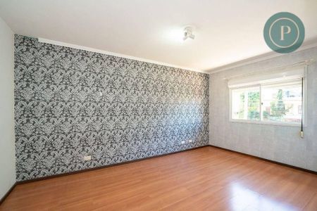 2_photo/94dce69f65.76c9ba83eeb181e8-ATLAS-12c5a9ca-3c6c-4dce-afd8-781b142bb41b.jpg de casa à venda com 4 quartos, 207m² em Ahú, Curitiba