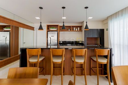 2_photo/94dce69f8d.23ed076879e7ee74-ATLAS-ec975e20-3e30-4a85-b3fc-291293b65e4f.jpg de apartamento à venda com 2 quartos, 111m² em Ahú, Curitiba