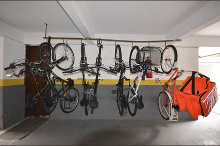 4_photo/94dce69fdb.cae6385831b58e6b-ATLAS-1d5b71cf-aef0-43a3-bea6-14b9bdd88a58.jpg de apartamento para alugar com 2 quartos, 53m² em Ahú, Curitiba