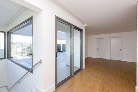 27_photo/94dce6a00f.e7390cb4c8920e14-ATLAS-c61233a1-dc88-4e20-b988-fa9b170eac8c.jpg de apartamento à venda com 4 quartos, 457m² em Juvevê, Curitiba