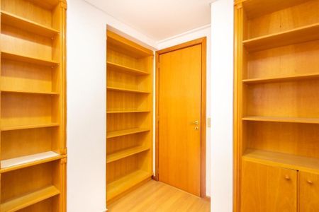 20_photo/94dce6a019.3d13a6c450fd2a04-ATLAS-e2b4a9da-0273-470b-97b0-4aed9da4bdf6.jpg de apartamento para alugar com 4 quartos, 94m² em Ahú, Curitiba