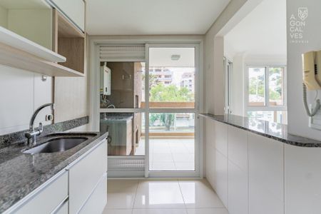 2_photo/94dce6a02f.2f2a3cb2da34278f-ATLAS-23f78f3a-a9c9-48d5-bd3e-e9e0e196d829.jpg de apartamento para alugar com 3 quartos, 80m² em Juvevê, Curitiba