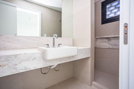 22_photo/94dce6a095.00904c8b95cabb3f-ATLAS-e2dd920e-c9c8-4ecc-aeb2-ff2ed3a3a53a.jpg de apartamento à venda com 3 quartos, 167m² em Centro Cívico, Curitiba