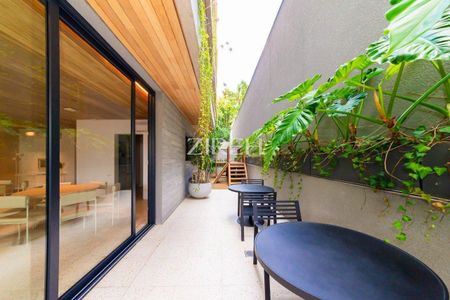 25_photo/94dce6a095.83e8ab1dc4749ad8-ATLAS-6c65553c-4f43-41b0-963f-e2cbcee46fd7.jpg de apartamento à venda com 3 quartos, 188m² em Centro Cívico, Curitiba