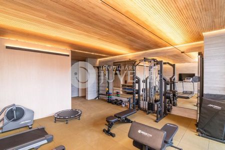 31_photo/94dce6a095.8703b4d1bffdada4-ATLAS-226931b0-c1a6-4865-b9ea-d1f9124bcb7e.jpg de apartamento à venda com 3 quartos, 185m² em Centro Cívico, Curitiba