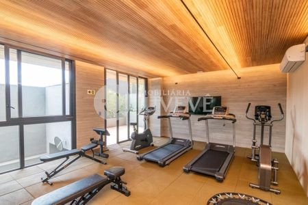 30_photo/94dce6a095.8703b4d1bffdada4-ATLAS-55decfb3-6161-4fba-bdc0-072e4aa4ef17.jpg de apartamento à venda com 3 quartos, 185m² em Centro Cívico, Curitiba