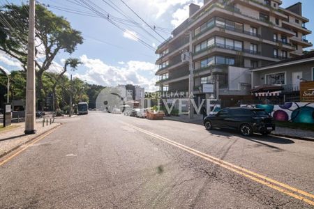 3_photo/94dce6a095.8703b4d1bffdada4-ATLAS-6c01b049-1ada-4bbd-b8af-d7b912331c15.jpg de apartamento à venda com 3 quartos, 185m² em Centro Cívico, Curitiba