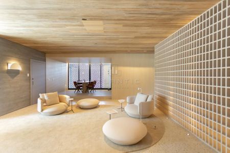 24_photo/94dce6a095.c7f4c2f004cabff1-ATLAS-a145000f-42ca-416e-81aa-fa20b88f4380.jpg de apartamento à venda com 3 quartos, 165m² em Centro Cívico, Curitiba