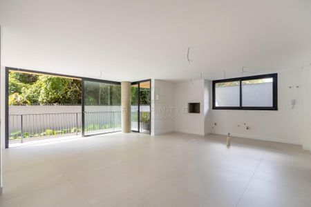 3_photo/94dce6a095.c7f4c2f004cabff1-ATLAS-dfde692c-1455-468e-bb78-fa64ae6c21f4.jpg de apartamento à venda com 3 quartos, 165m² em Centro Cívico, Curitiba