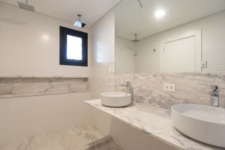 22_photo/94dce6a095.d20b3969a06ca74b-ATLAS-d19c4172-e4d0-4c14-a07c-180b3e801cf9.jpg de apartamento à venda com 3 quartos, 192m² em Centro Cívico, Curitiba