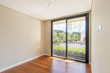 12_photo/94dce6a095.d20b3969a06ca74b-ATLAS-fa9a3c0f-698d-49fb-b86c-ee966a6795d7.jpg de apartamento à venda com 3 quartos, 192m² em Centro Cívico, Curitiba