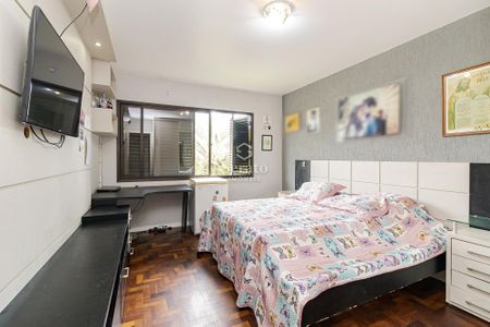 4_photo/94dce6a131.0473144d3f262afb-ATLAS-1318bbaa-5626-45ca-8ead-84cf8e4ef320.jpg de casa à venda com 4 quartos, 260m² em Centro Cívico, Curitiba