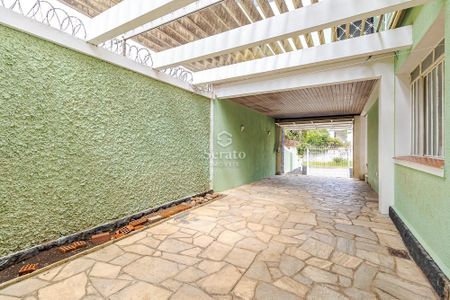 7_photo/94dce6a131.0473144d3f262afb-ATLAS-31b7c252-650e-472b-9cd0-e835a561b87d.jpg de casa à venda com 4 quartos, 260m² em Centro Cívico, Curitiba