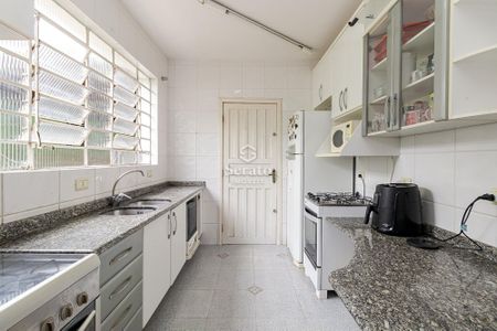 11_photo/94dce6a131.0473144d3f262afb-ATLAS-a5df69b1-cf32-4c2b-91dd-b7abb9072fb7.jpg de casa à venda com 4 quartos, 260m² em Centro Cívico, Curitiba