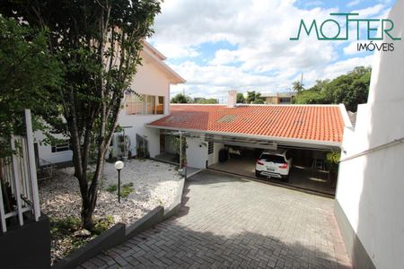 5_photo/94dce6a14f.5201f2b37237fe26-ATLAS-21ec1adc-0cc2-4c6e-a33b-498434d8aa8e.jpg de casa à venda com 8 quartos, 521m² em Centro Cívico, Curitiba