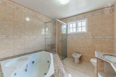 10_photo/94dce6a14f.a49d907f0912b726-ATLAS-d0be2397-b697-4003-9d7a-28571e86e89f.jpg de casa à venda com 8 quartos, 521m² em Ahú, Curitiba