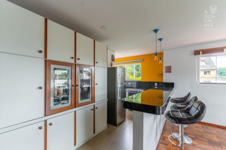 35_photo/94dce6a14f.a49d907f0912b726-ATLAS-e99dff24-e41e-4d4b-85ff-e939bdde00fa.jpg de casa à venda com 8 quartos, 521m² em Ahú, Curitiba