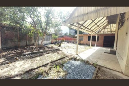 7_photo/94dce6a177.31f8faead97f4406-ATLAS-e9653b78-11c9-40e7-b2ae-0e6704c22712.jpg de casa à venda com 3 quartos, 180m² em Ahú, Curitiba