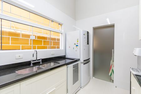 6_photo/94dce6a20d.31b814cc611d1a2f-ATLAS-a9ec795f-cc1a-441d-92ff-3f6bce5a1ac3.jpg de casa à venda com 4 quartos, 403m² em Ahú, Curitiba